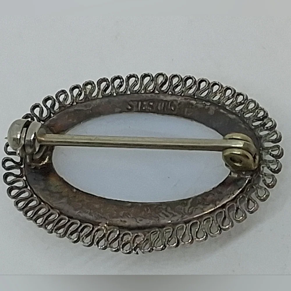 * Vintage Edwardian Sterling Silver 925 Opalescent Moonstone Glass Pin Brooch